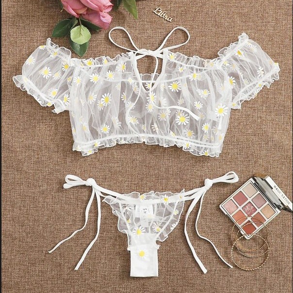 Cross-border supply Europe and the United States foreign trade sexy lingerie sexy women's lace perspective three-point underwear set