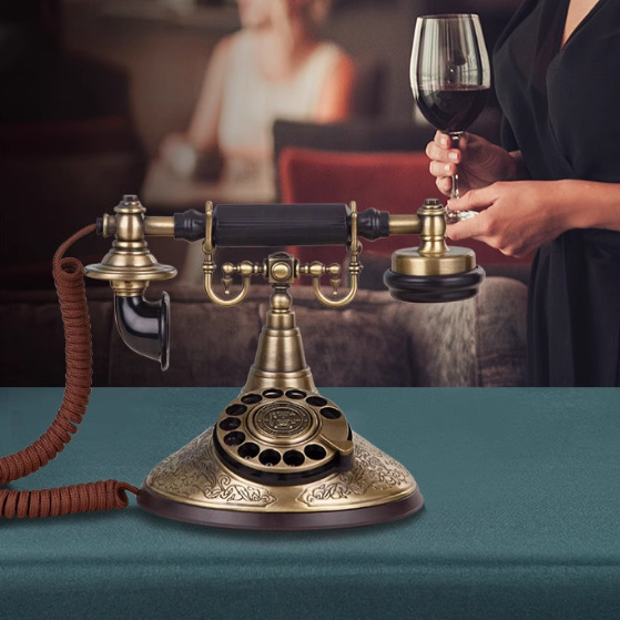 Los Bella Vintage Telephone Hotel Home Antique Telephone Ornaments Old-fashioned Turntable Landline HA1910TN