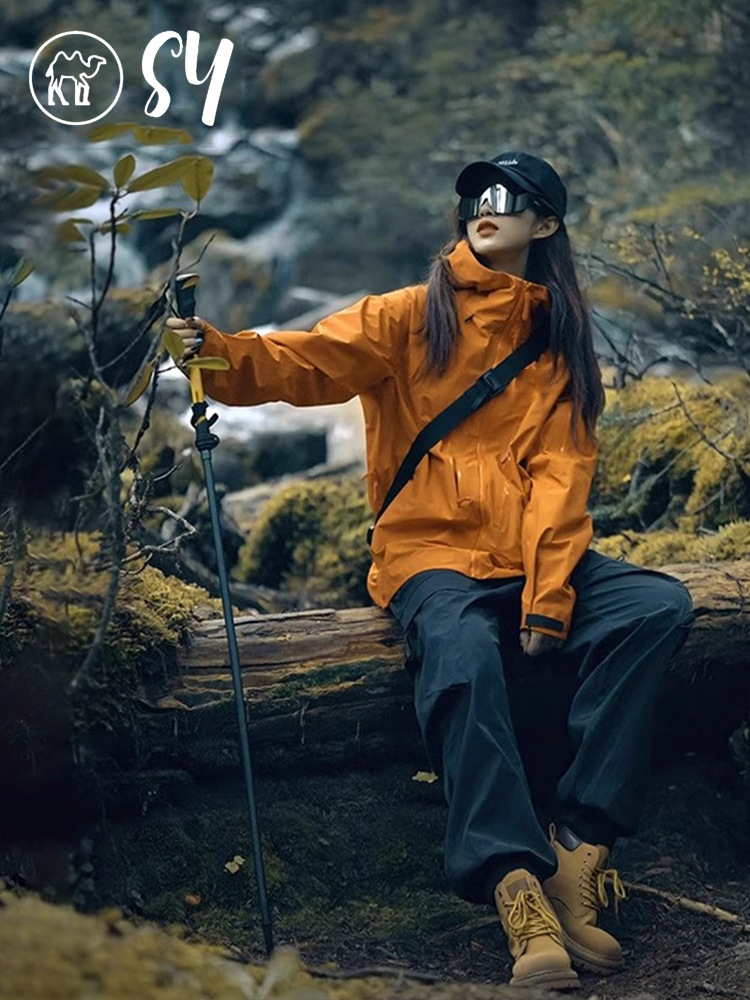 Huang Yimei's outdoor jacket for women, 2025 new three-in-one thin style, Xinjiang Western Sichuan grassland and northwest travel outfit