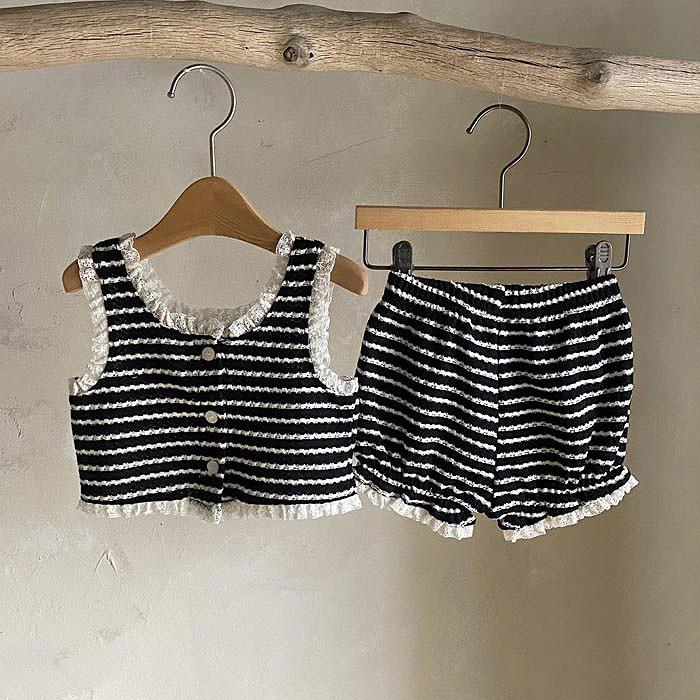 Korean version of suit children's clothing 2025 spring children's girls all-match fashion striped lace vest shorts two-piece set