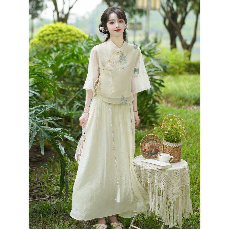 Picture of Summer New Women's Embroidered Seven-point Sleeve Collar Retro Artistic Shirt Top