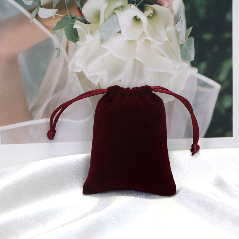 Picture of Velvet Bag Wholesale Drawstring Jewelry Bag Velvet Drawstring Jewelry Storage Bag Cloth Bag Gift Bag Simple Storage Bag
