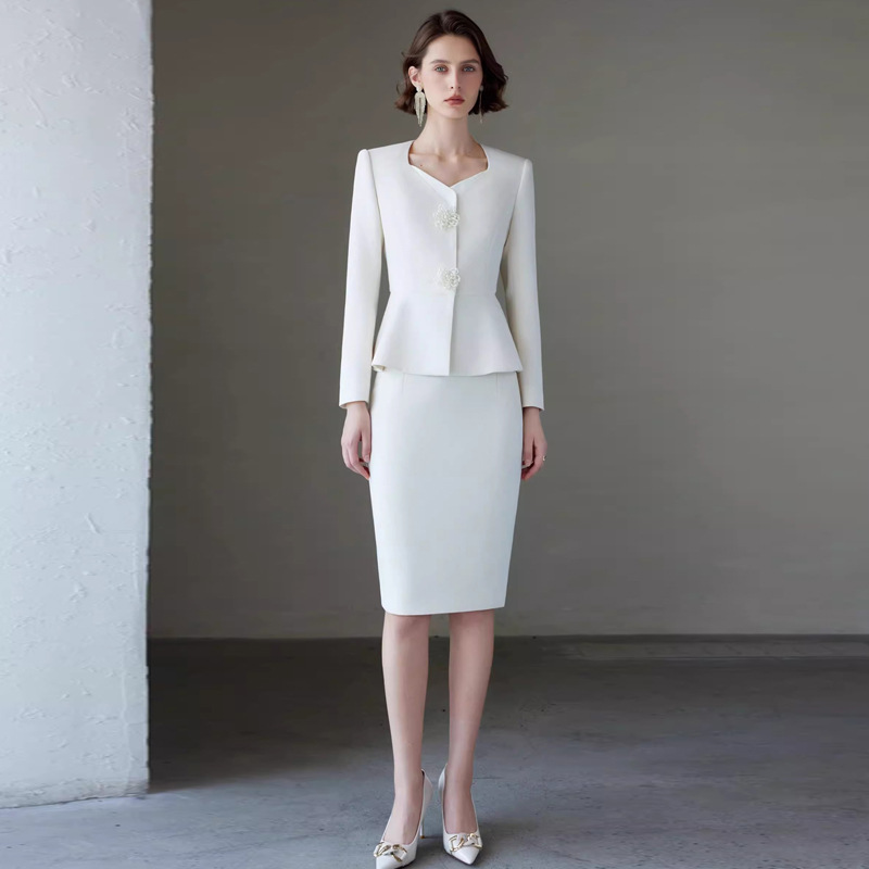 Spring and Autumn Fashion White Tight Waist Slimming Professional Women's Skirt suit High-end Texture Small Chanel Style Belly Covering Hip Skirt