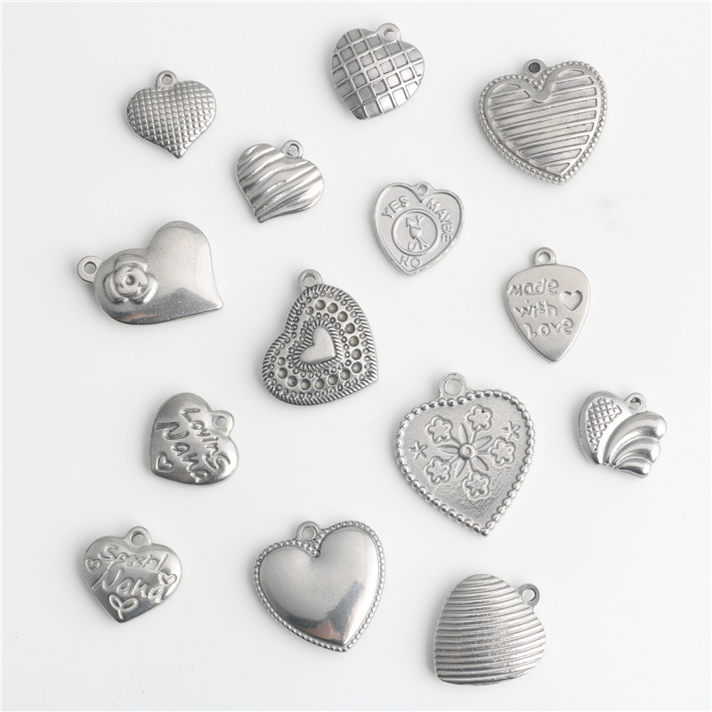 Picture of European and American Stainless Steel Pattern Love Pendant Pendant Fashion Fashion Cool Punk Hip Hop with DIY Accessories