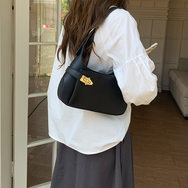 Niche Design Texture Armpit Bag 2025 New Elegant Versatile Commuter Shoulder Bag Black Handbag for Women