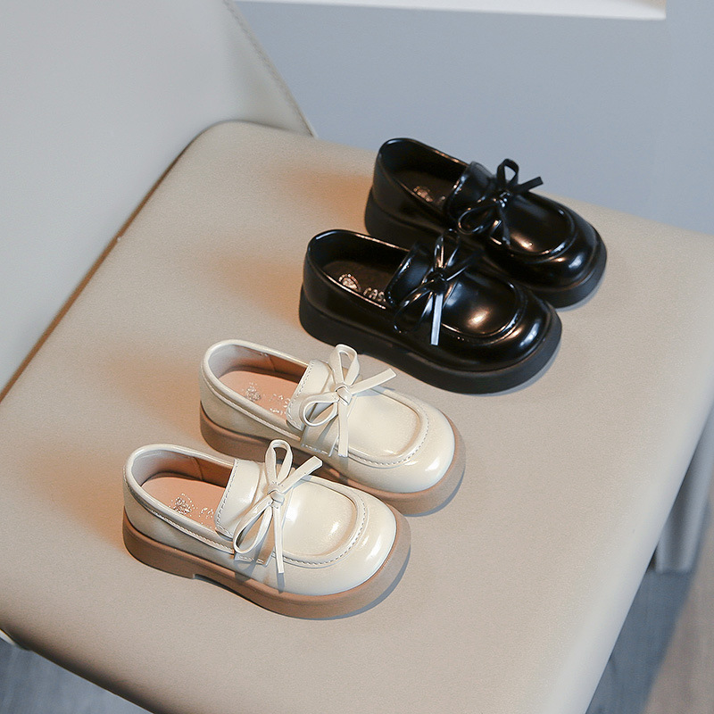 Girls Shoes Soft Sole Leather Shoes 2025 Spring and Autumn New Korean Style Bow Princess Shoes Black Bright Leather Loafers