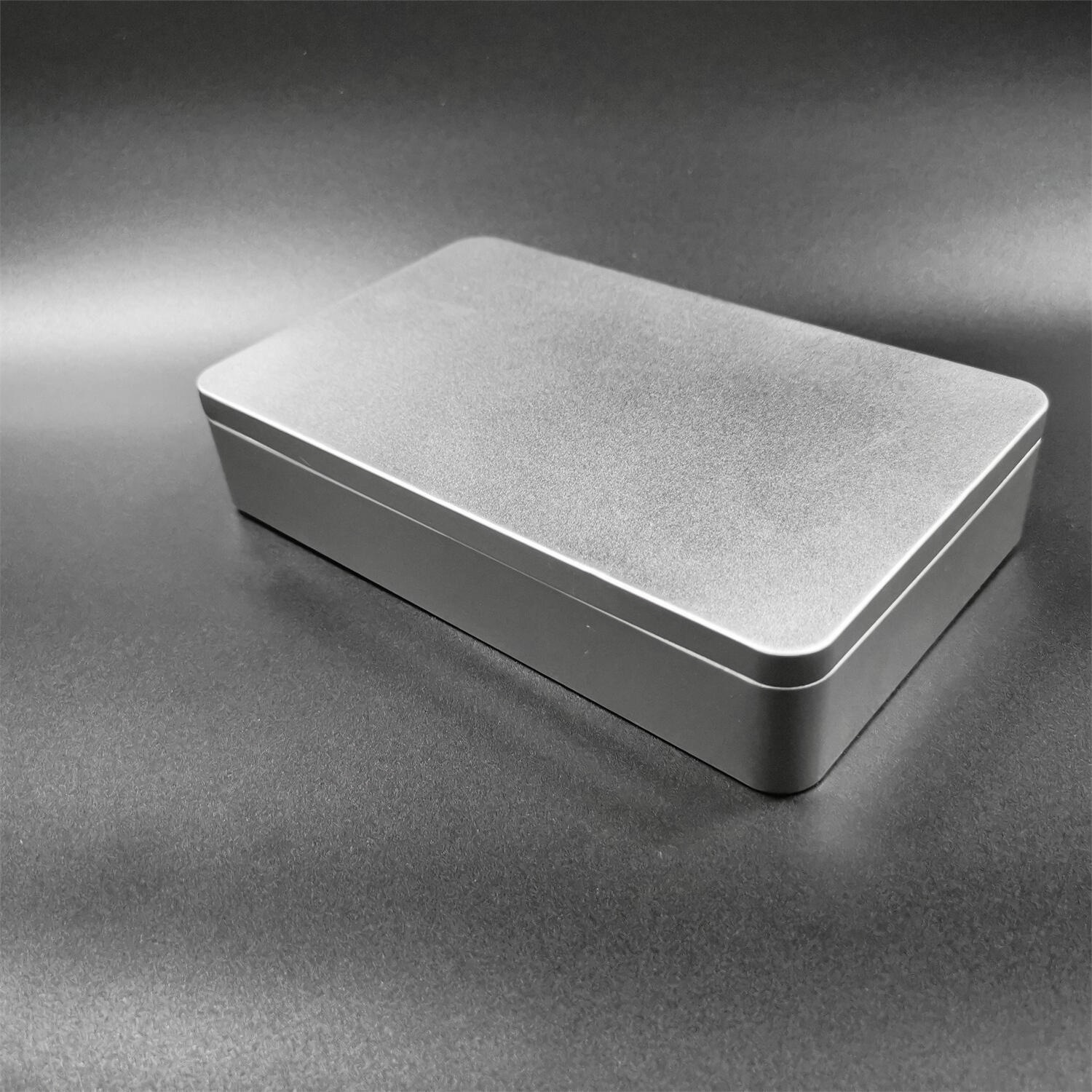 Picture of Square Iron Box Packaging in stock Silver White Push-pull Flip Instagram Small Iron Box with Window Opening Tinplate Box Iron Box