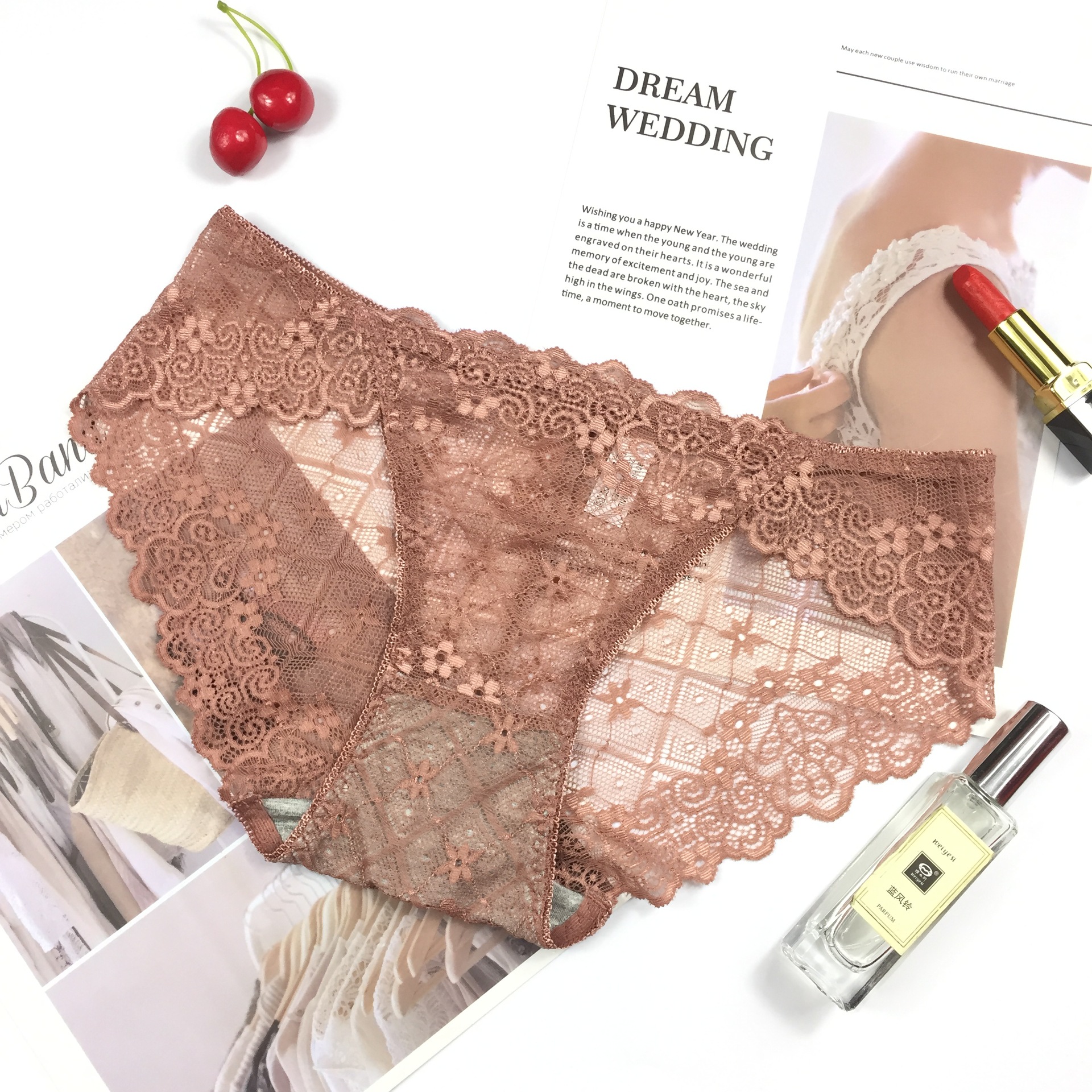 Picture of Spring and summer New Ladies lace underwear elegant lace graphene underwear antibacterial antibacterial hip breathable 17002