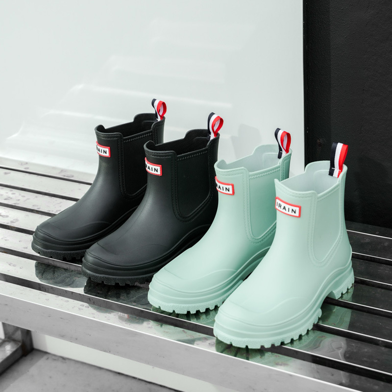Cross-border Women's Short Non-slip Rain Boots PVC One-time Shaping Water Boots Spring and Summer Waterproof Shoes European-size Low-top Rain Boots