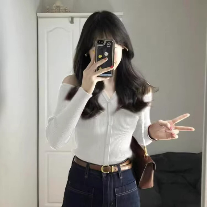 Picture of Polo Collar Knitted Cardigan Red Base Shirt Women's Autumn and Winter Western-style Fur Inner Sweater Hanging Neck Shoulder Top