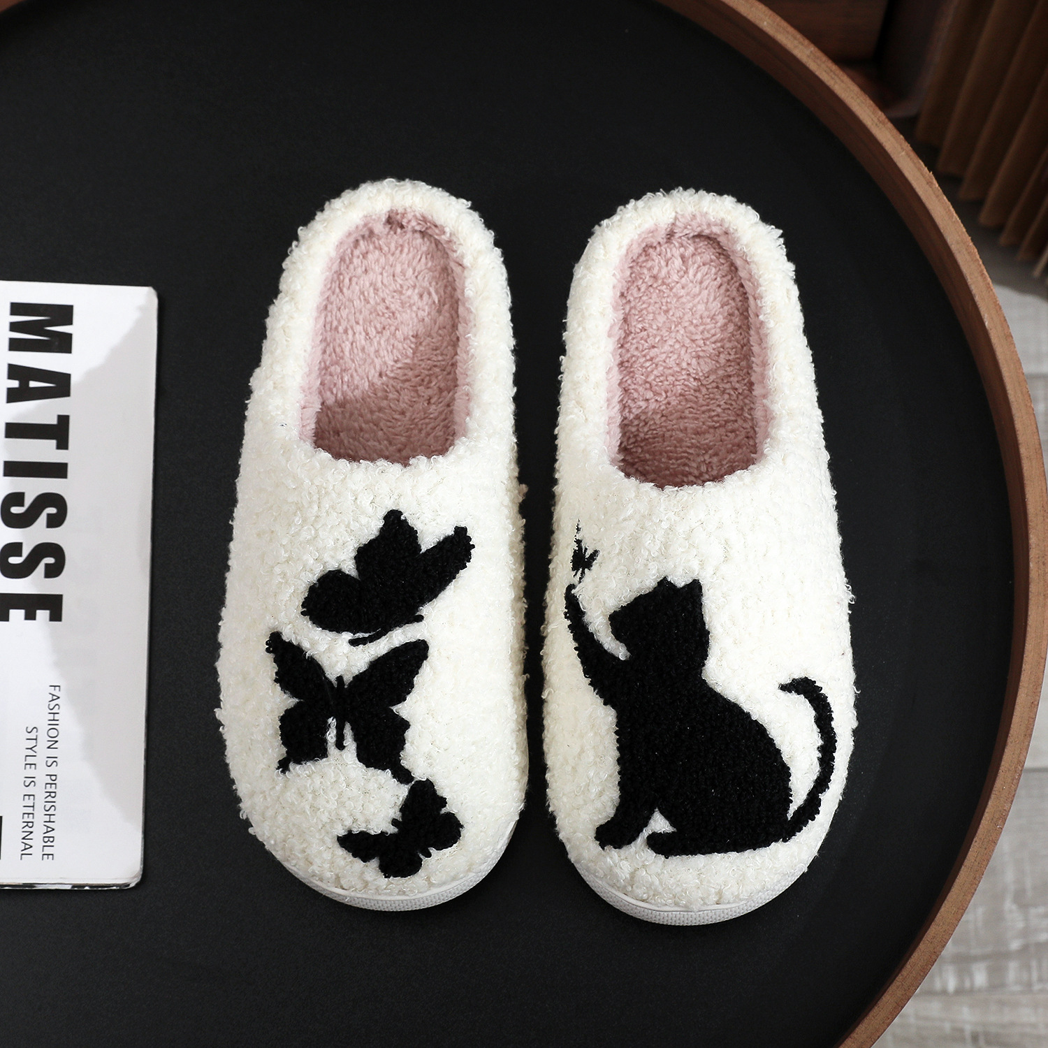 New AliExpress embroidered cotton slippers for men and women home winter comfortable wool slippers pet cat butterfly large size shoes wholesale