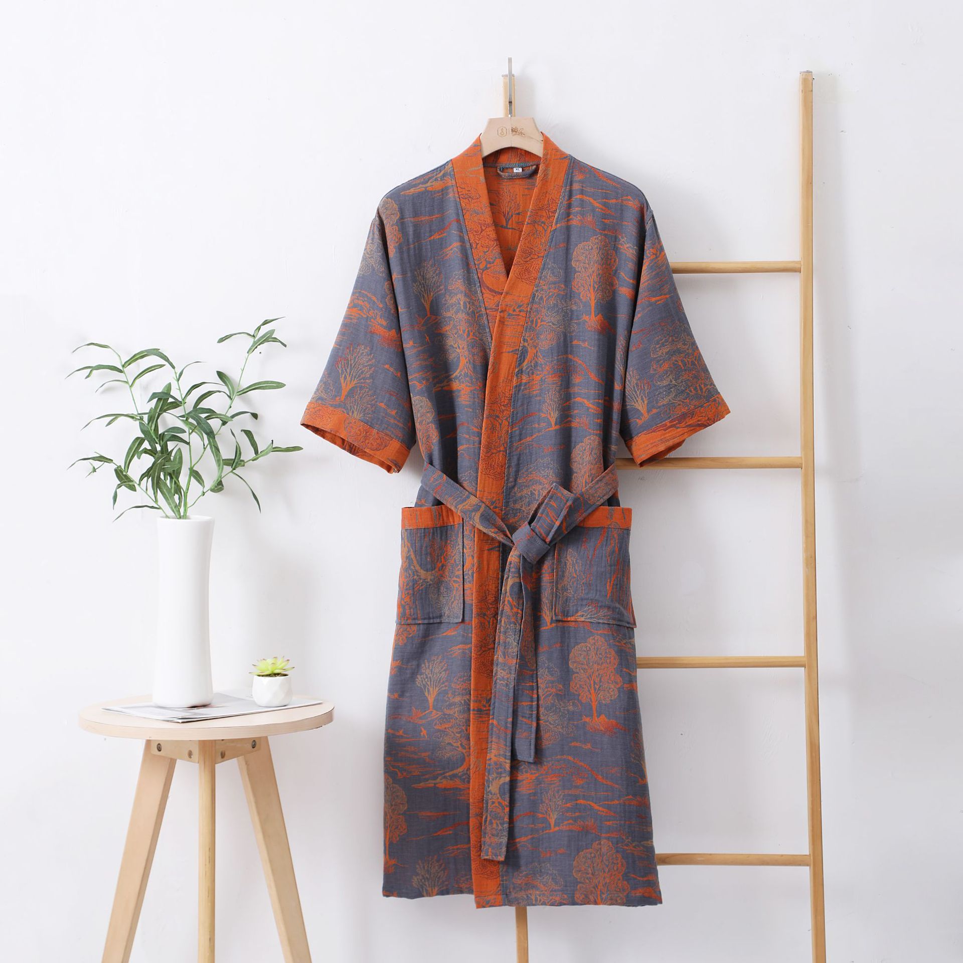 Picture of Pure Cotton Double Gauze Bathrobe Class A Thin Pajamas for Spring and Summer Home Clothes Nightgown Couple's Water Absorbent Quick-drying Bathrobe