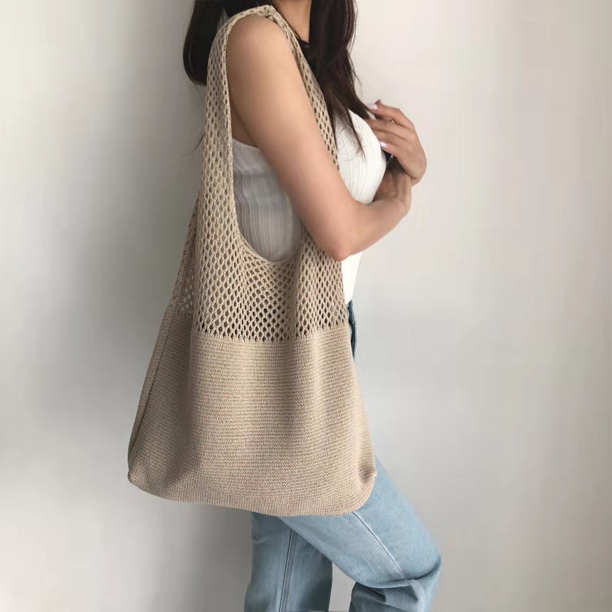 Picture of Cute Knitted Bags 2024 Fashion Hollow Handbags Fashionable and Easiest for Match Shoulder Bags Large Capacity Tote Bags Cross-Border
