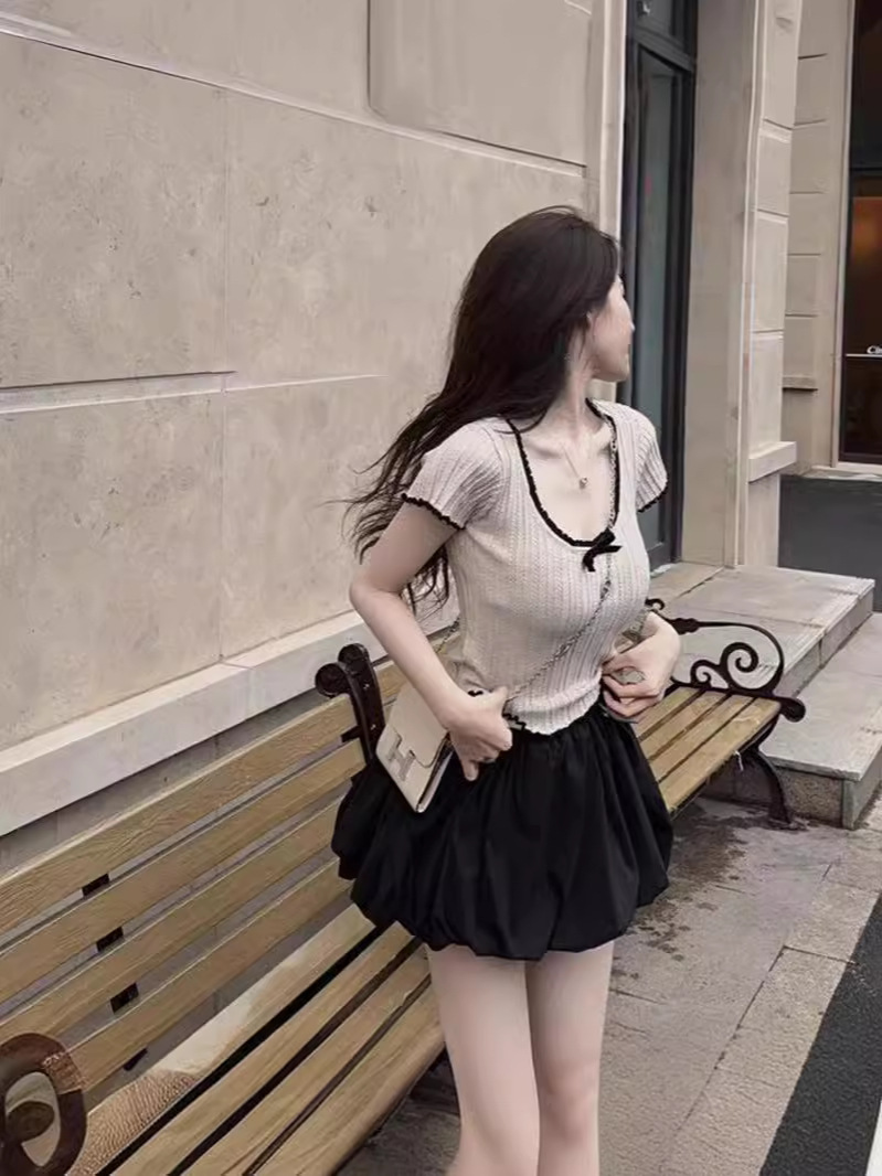 Picture of American Style Shoulder Contrast Lace Bow Knitted Short-sleeved T-shirt Women's Summer Tight Spice Girl Short Top
