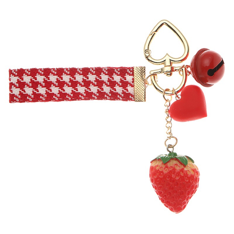 Cute Girly Heart Strawberry Keychain Personalized Car Keychain Popular Female Creative Bag Small Pendant Hanging Jewelry