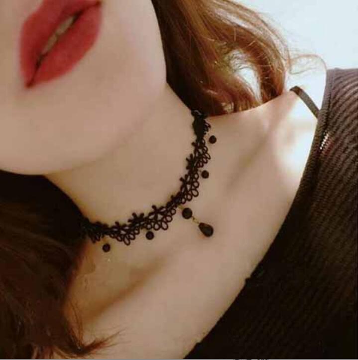 Picture of Cross Border Accessories Women's Neck Strap Court Gothic Spice Girl Neck Chain Lace Necklace Choker Clavicle Chain Collar Collar Vintage