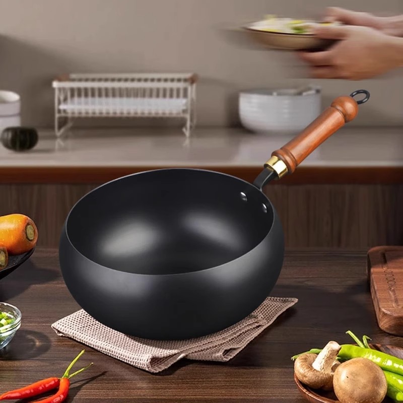 Picture of Ancient Belly Pot Authentic Zhangqiu Non-stick Iron Pot Small Wok 24CM Small Iron Pot Hand Forged Stew Pot