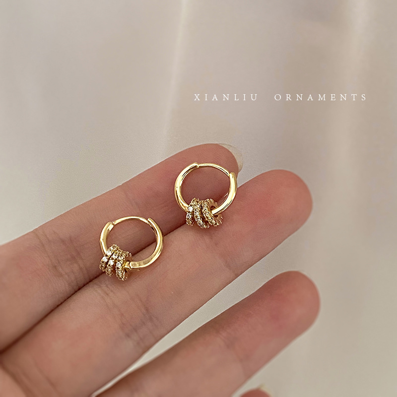 Picture of Exquisite and High-End Earrings 2025 New Trendy Zircon Circle Earrings Korean Elegant Popular Earrings for Women