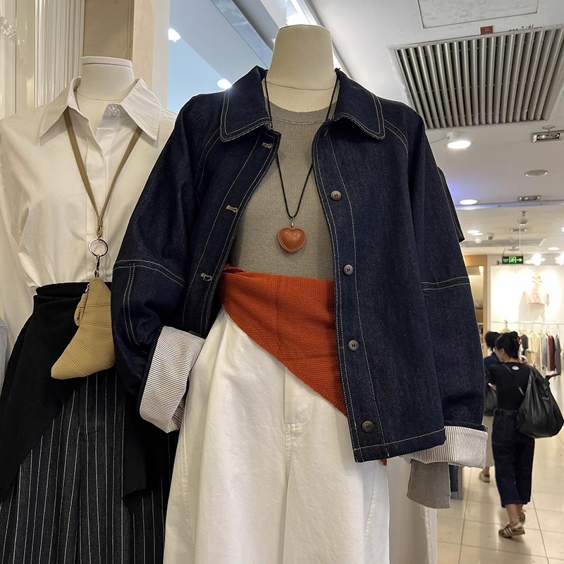 Picture of Japanese Style Washed Lapel Denim Short Coat Early Autumn New Loose A- line Cloak Profile Long-sleeved Casual Top for Women