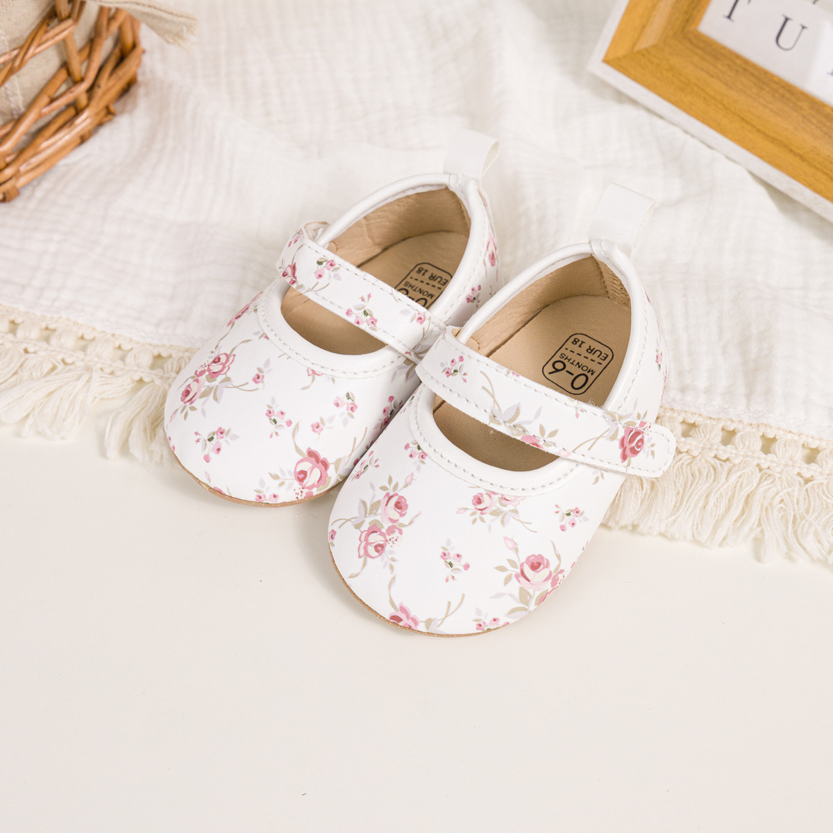 Picture of Amazon New Baby Shoes Printed Pattern Princess Shoes Velcro Anti-Slip Rubber Sole Toddler Shoes Baby Shoes