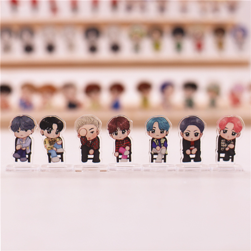 Picture of Bts Peripherals Tian Bao Guo Jin Taeheng Zheng Xipu Zhiqi Mini Stand Night Scene