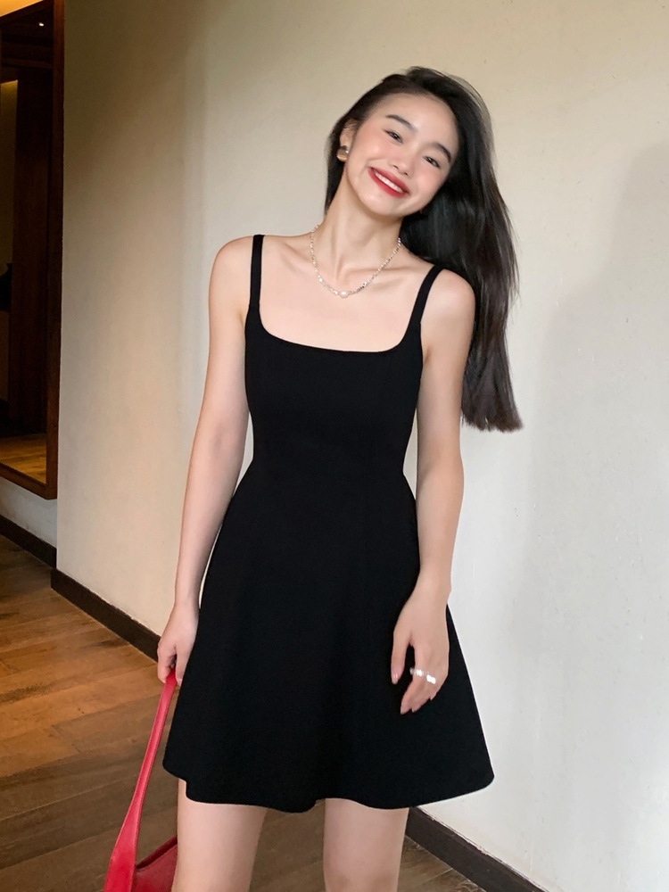 French Style Black Suspender Dress for Women Summer 2025 New A-Line Short Skirt High-End Elegant Waist Skirt