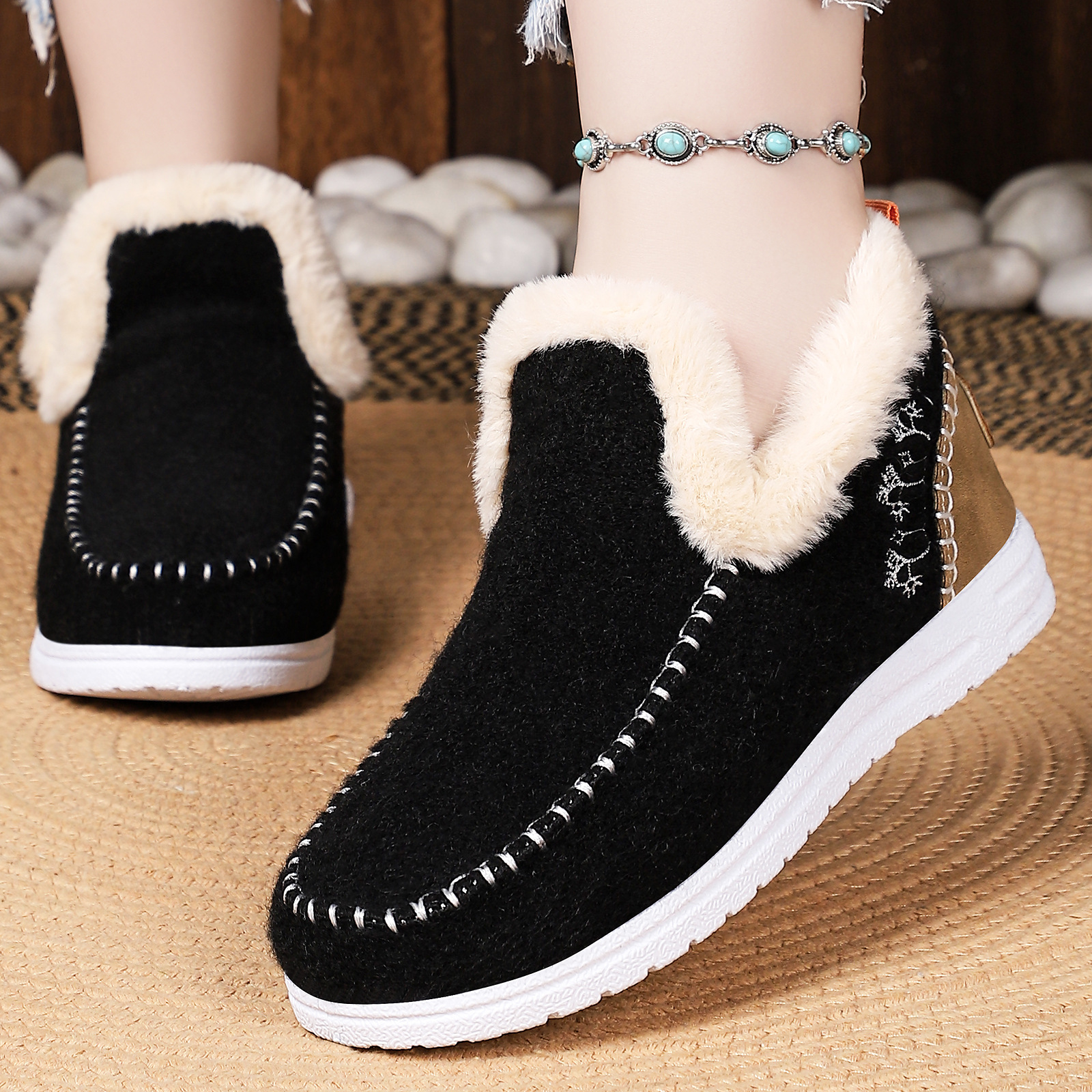 Picture of Cotton Shoes for Women, Cross-Border Large Size Snow Boots, Velvet Thickened Cotton Boots, Fashionable and Versatile Women's Boots, Cold-Proof and Warm Cotton Boots