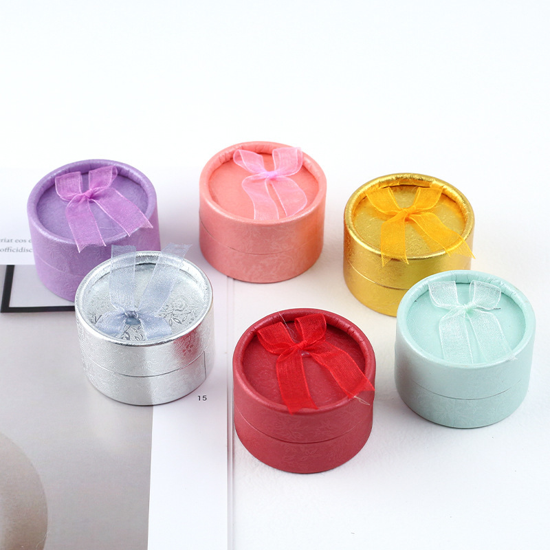 Small round box ring box carton round cover box jewelry box earring box ring packaging box spot