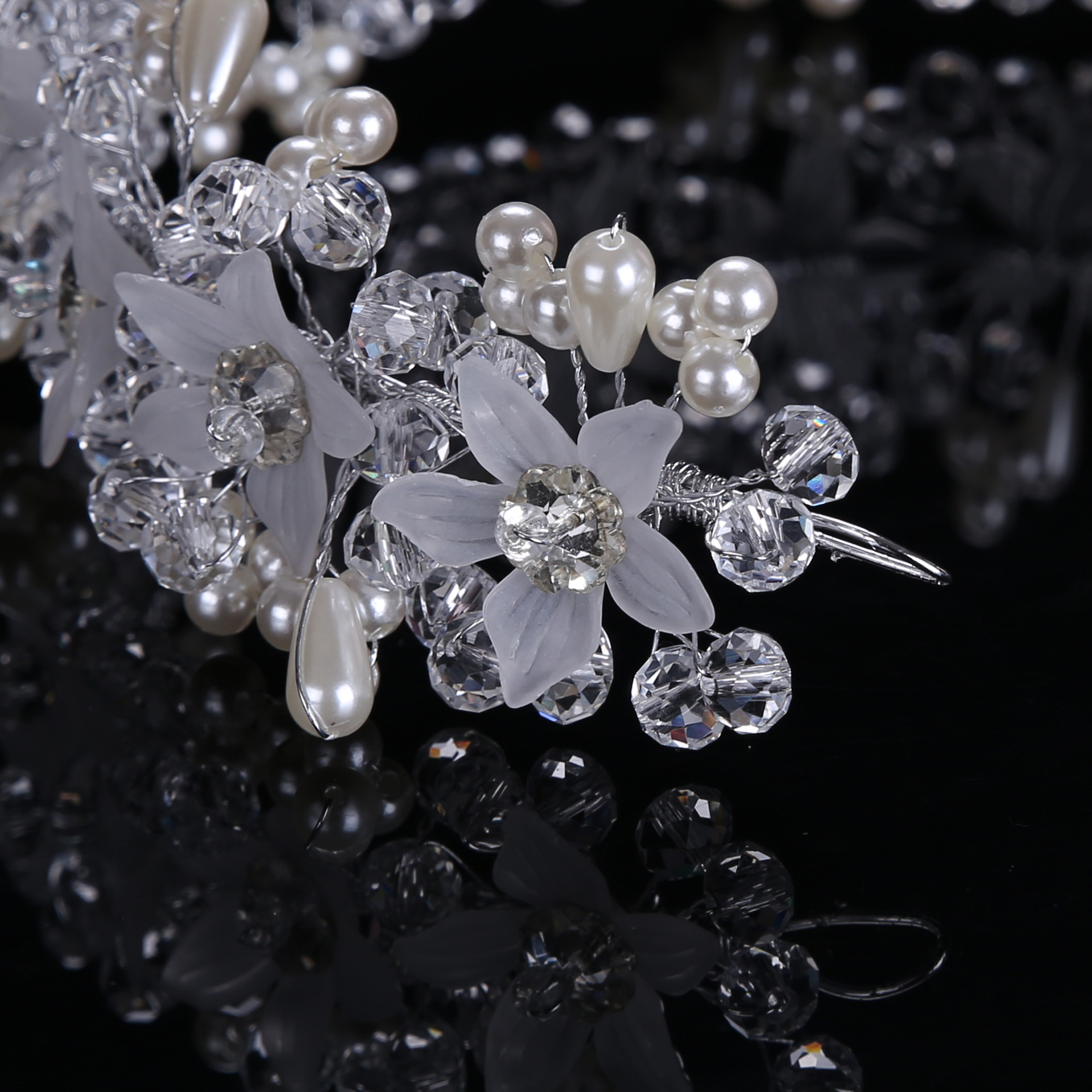 Picture of Tuan Ming Xin Niang Jewelry Handmade Crystal Flower Hair Band Children's Performance Hair Accessories Wedding Dress Wedding Accessories