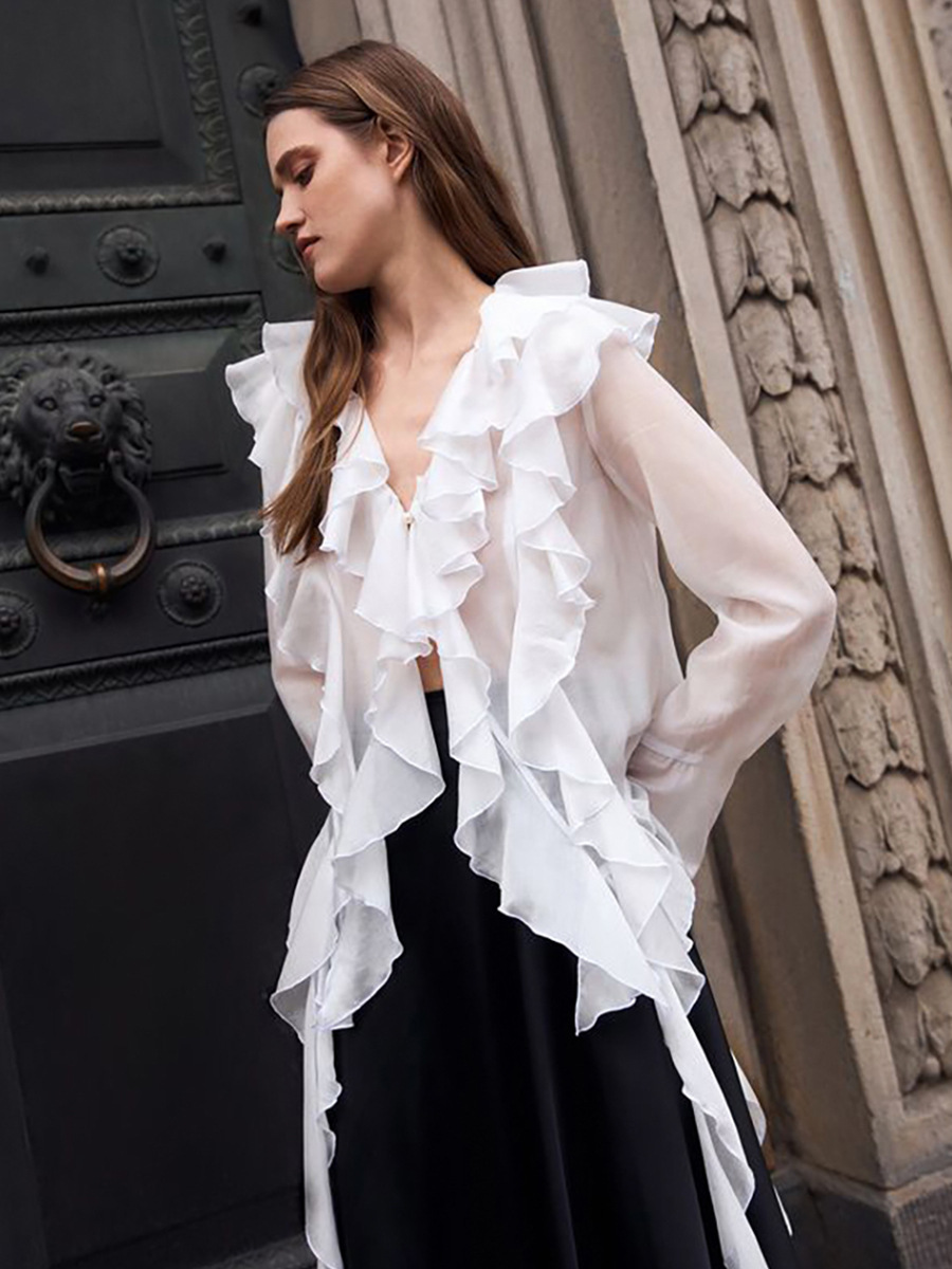 French Elegant Retro Ruffle Top 2025 Spring Temperament Tencel V Neck Bell Sleeve Shirt Niche Women's Clothing