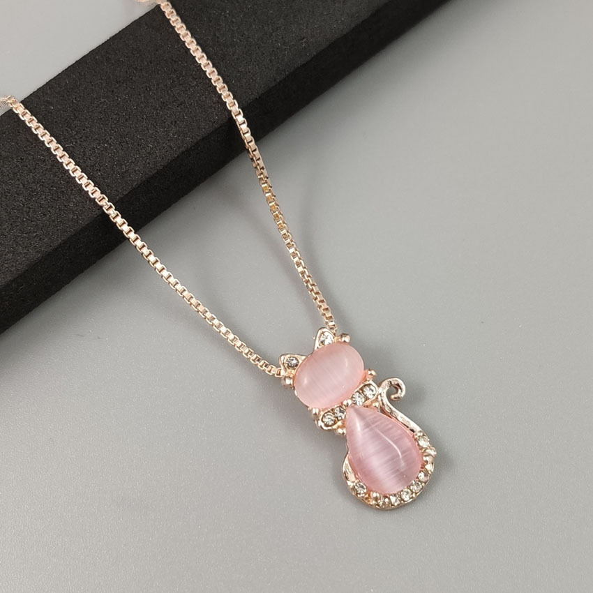 Picture of Korean Style Necklace Rose Gold Plated Natural Hibiscus Stone Pink Crystal Cat Women's Pendant Collarbone Chain Jewelry Pendant