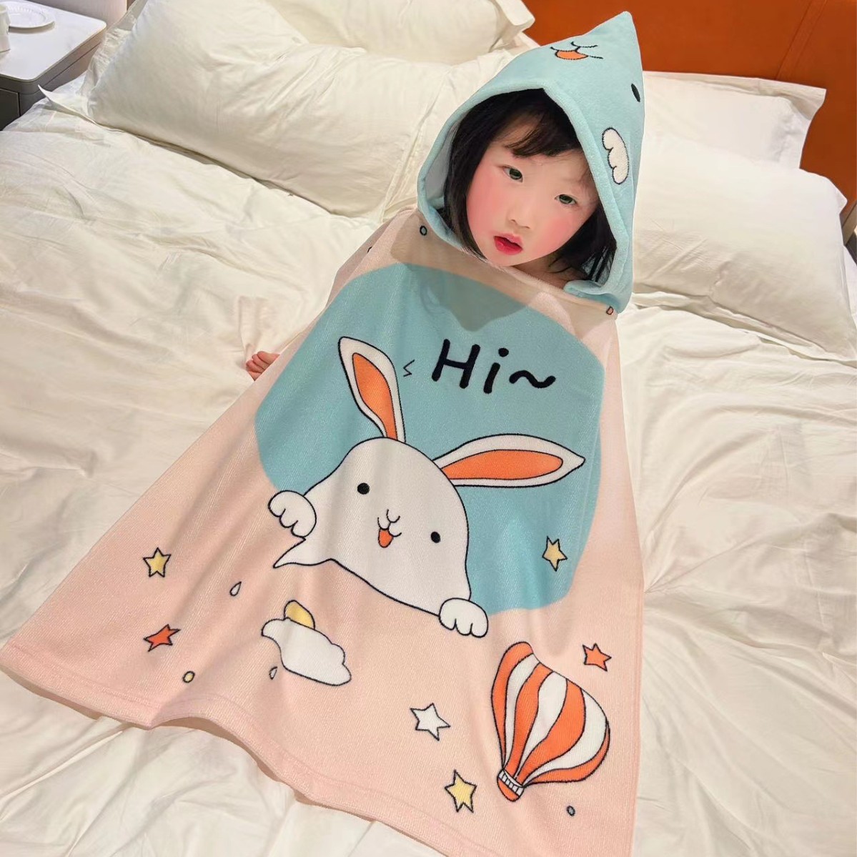 Picture of Cute Cartoon Children's Bath Towel Cloak Soft Skin-friendly Hair-free Bath Water Absorbent Quick-drying Wearing Baby Bath Towel