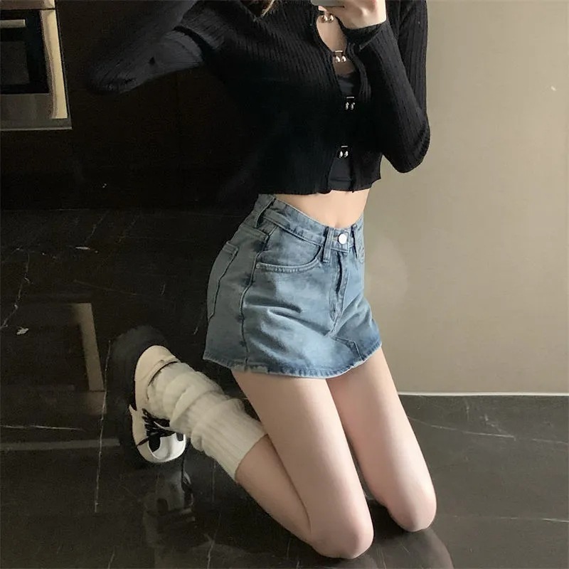 Picture of Hong Kong Style Retro Denim Skirt for Women 2025 Summer New Culottes for Small Sexys High Waist Straight Short Skirt
