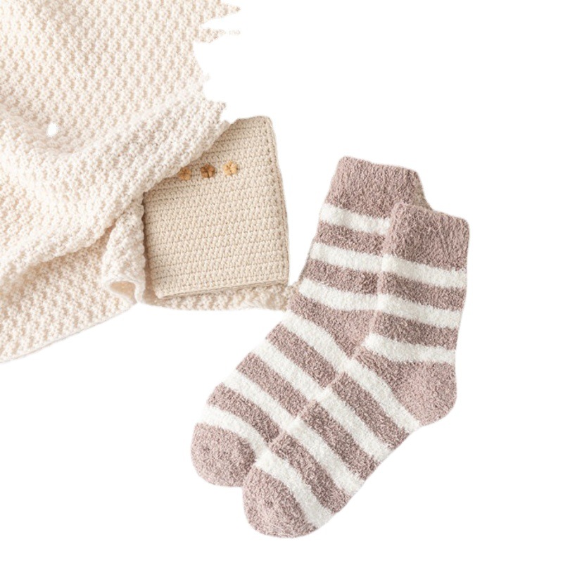 Men's large size striped lint-free coral fleece winter thickened mid-length socks home floor socks warm socks Amazon
