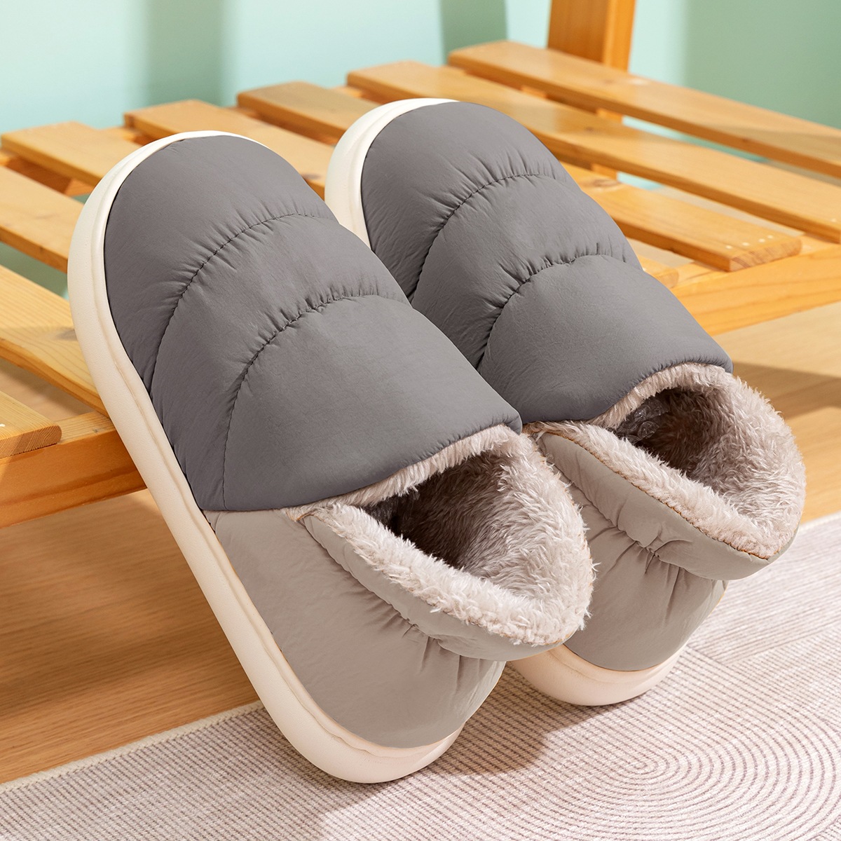Picture of Waterproof Cotton Slippers Men's Indoor Home 2025 New Couple Non-slip Warm Bag with Down Cloth Cotton Slippers Women's Winter