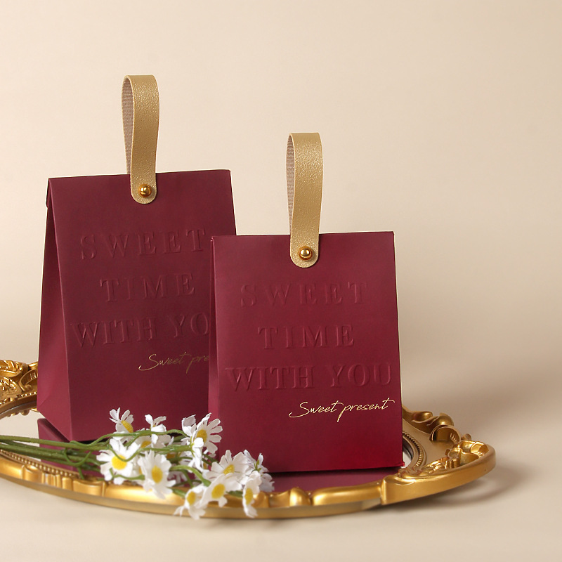 Picture of Portable Wedding Souvenir Candy Box European Style Wedding Candy Box 2025 New High-End Paper Box Wedding Candy Bag