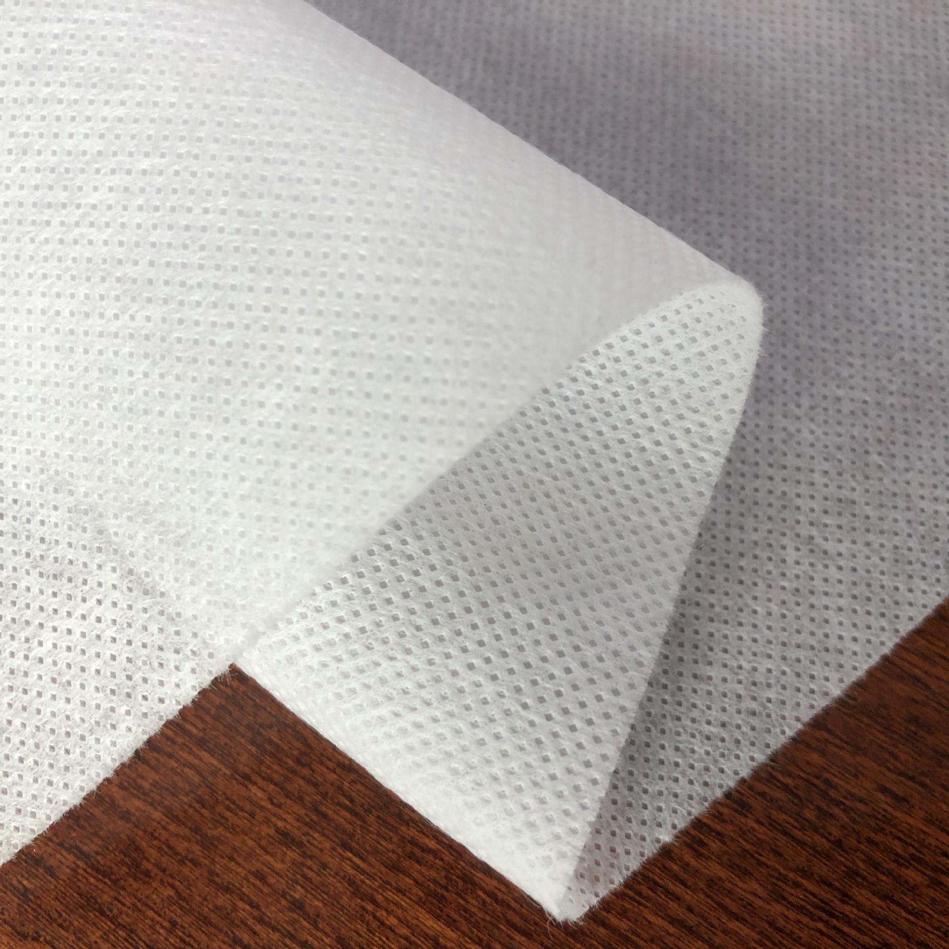 Picture of Pp Non-Woven Roll 50g White Antibacterial Ss Spunbond Non-Woven Fabric Elastic Printing Home Textile Polypropylene Spot Wholesale