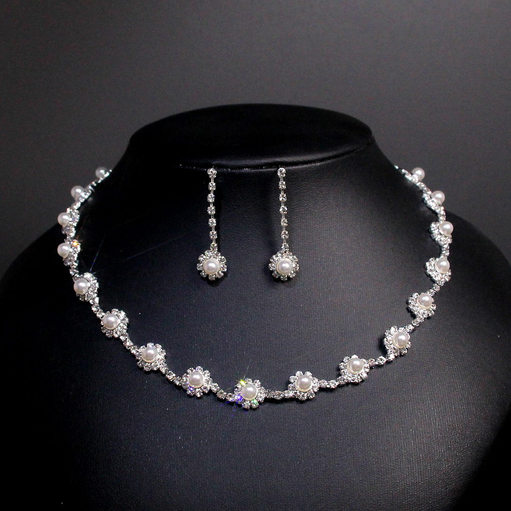 Picture of South Korea Metal Claw Chain Rhinestone Wedding Necklace Bride Necklace Ear Drop Jewelry Banquet Necklace Jewelry suit Wholesale