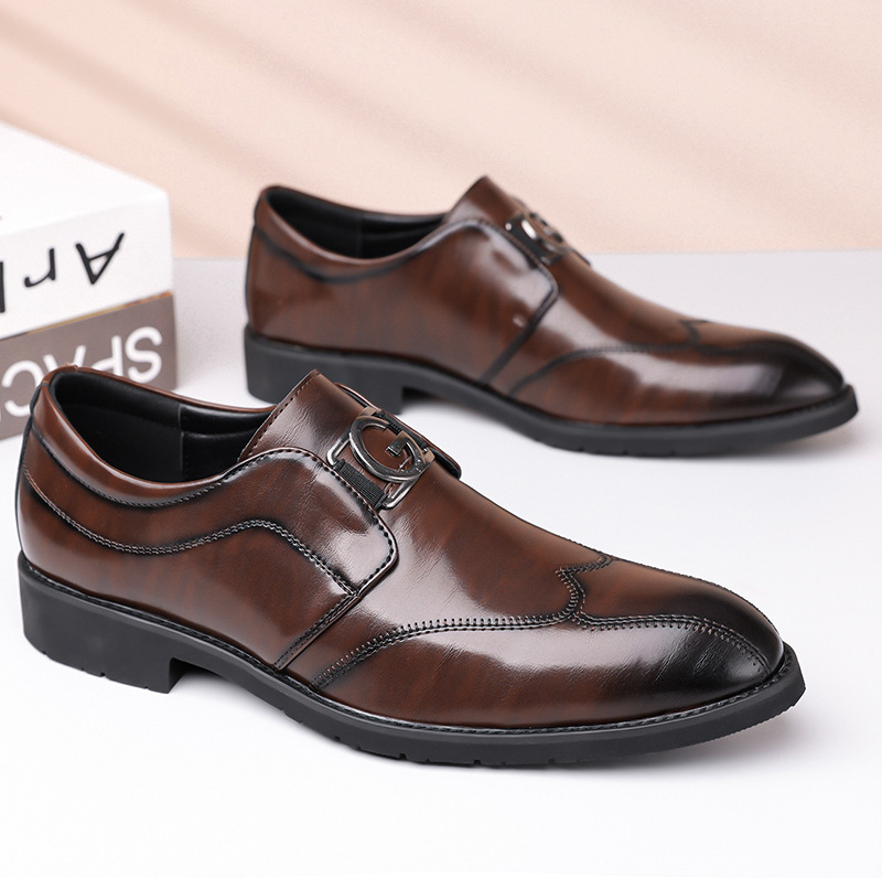 Men's Casual Leather Shoes Men's 2025 New Arrival Hand-Scratch Pattern Dress Business British Leg Leather Shoes Fashionable Men's Shoes