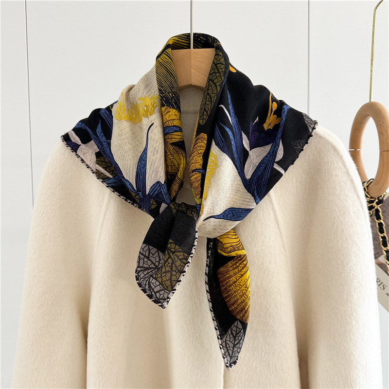 Picture of Autumn and winter double-sided two-color high-grade retro flowers 65cm silk wool scarf temperament all-match small shawl scarf