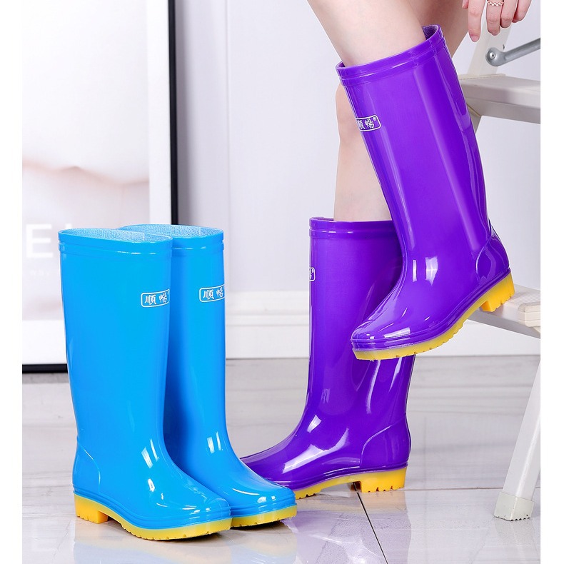 High-tube purple beef tendon bottom women's rain shoes kitchen non-slip water boots mid-tube rain boots waterproof labor protection rubber shoes long water shoes
