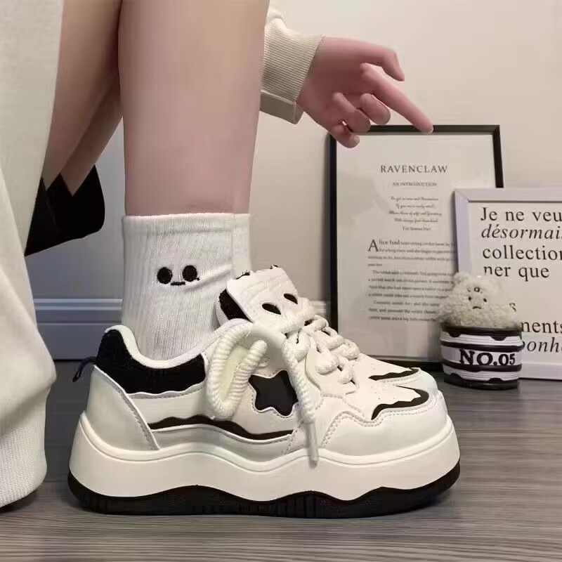 Star White Shoes for Women 2025 Spring New Versatile Thick-Soled Heightening Niche Shoes Popular Sports and Leisure Sneakers