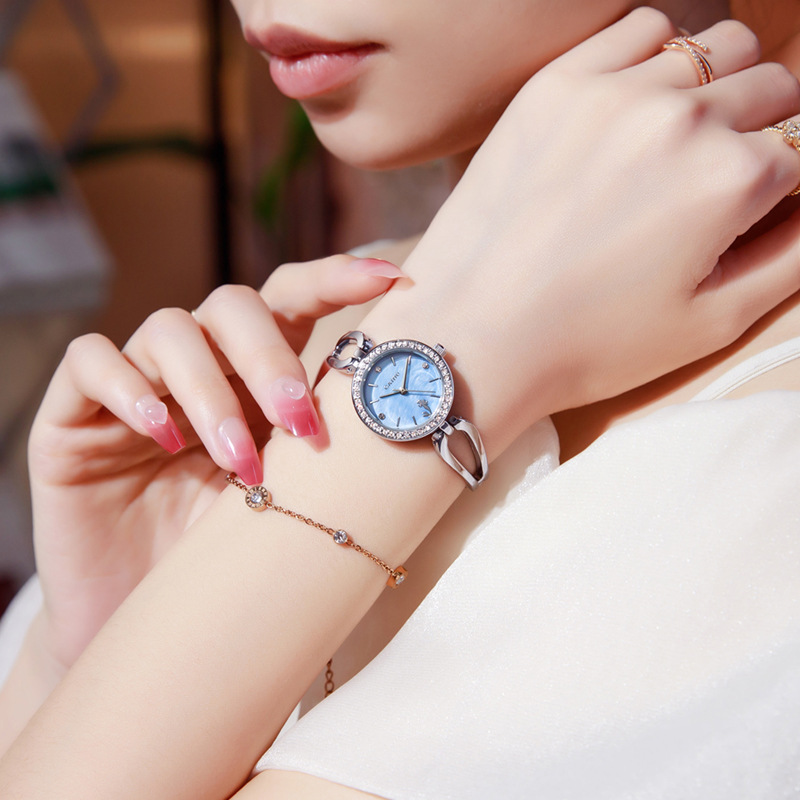 Picture of GAIDU Women's Watch Simple Quartz Watch Casual Elegant Diamond-encrusted Fashion Niche Bracelet Watch Women