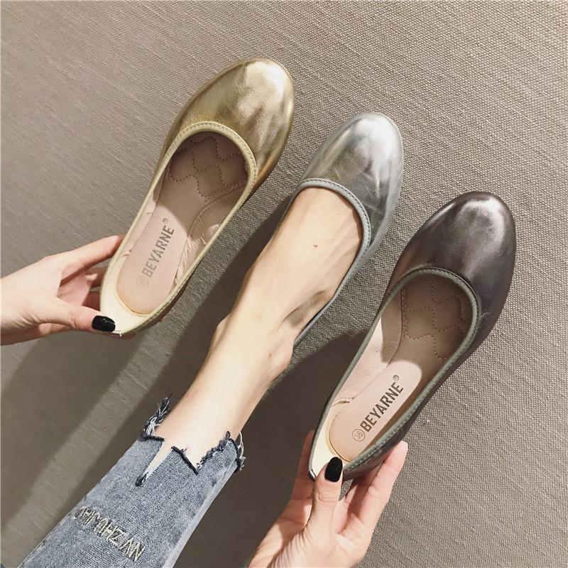 Japanese Style Simple Small Shoes Round-toe Soft Bottom Soft Surface Flat Shoes Comfortable Fashionable silver Shoes Beanie Sole Women's Shoes