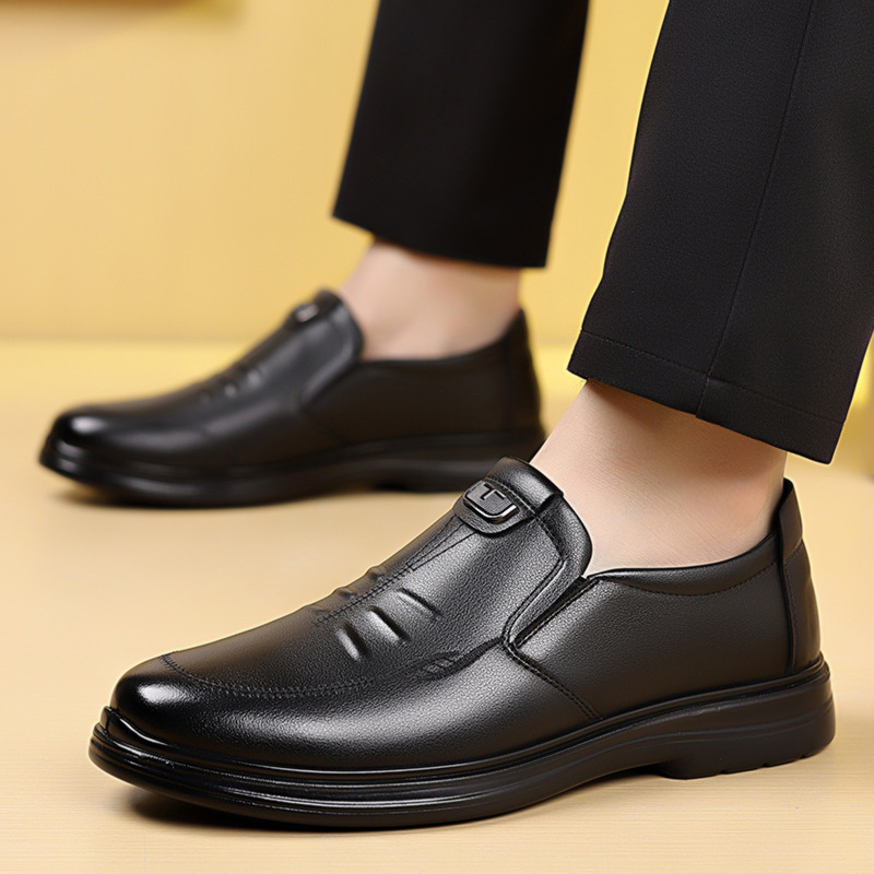 Leather shoes men's trend 2025 new versatile men's casual shoes middle-aged and elderly dad shoes business dress shoes