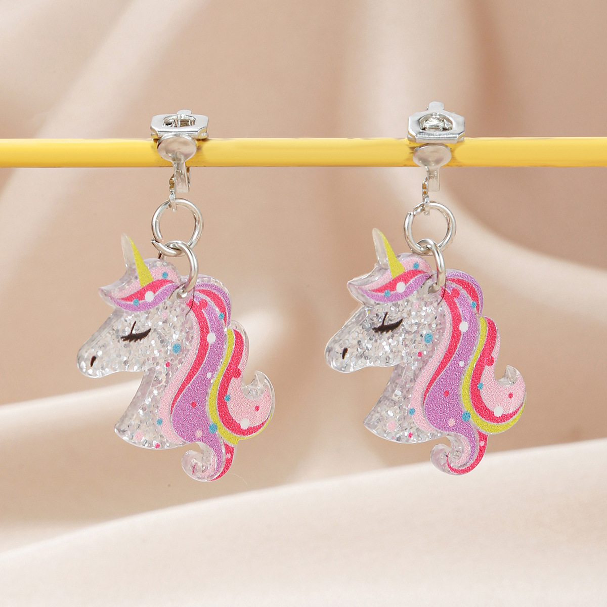 Cross-border simple cute children's ear clip unicorn tiger cat frog pig acrylic earrings