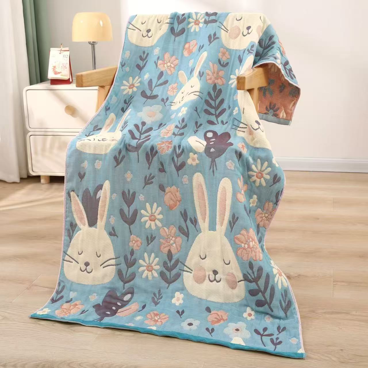 Picture of Gauze Bath Towel 160x 80cm Multifunctional Small Blanket Four Seasons Universal Multi-layer Adult Couple Seaside