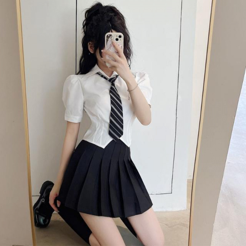 2025 Summer College Style Puff Sleeve Waist Slimming White Short Sleeve Shirt Women + Pleated
