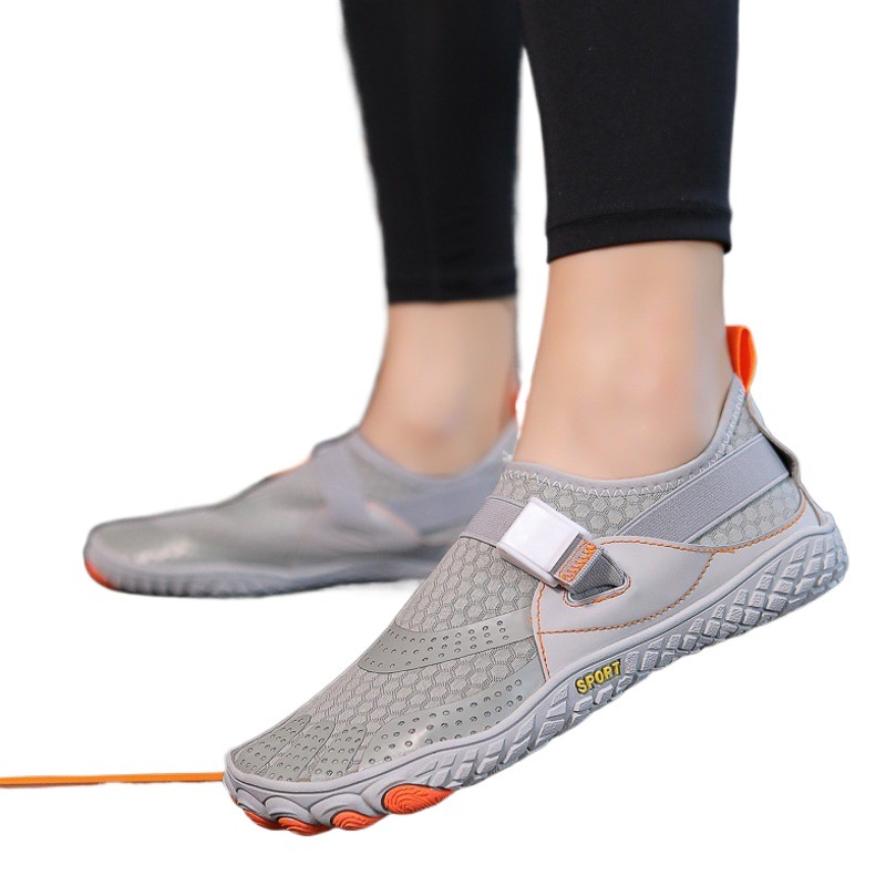 Outdoor water shoes lightweight barefoot walking shoes non-slip breathable and platform minimalist shoes beach swimming shoes for men and women