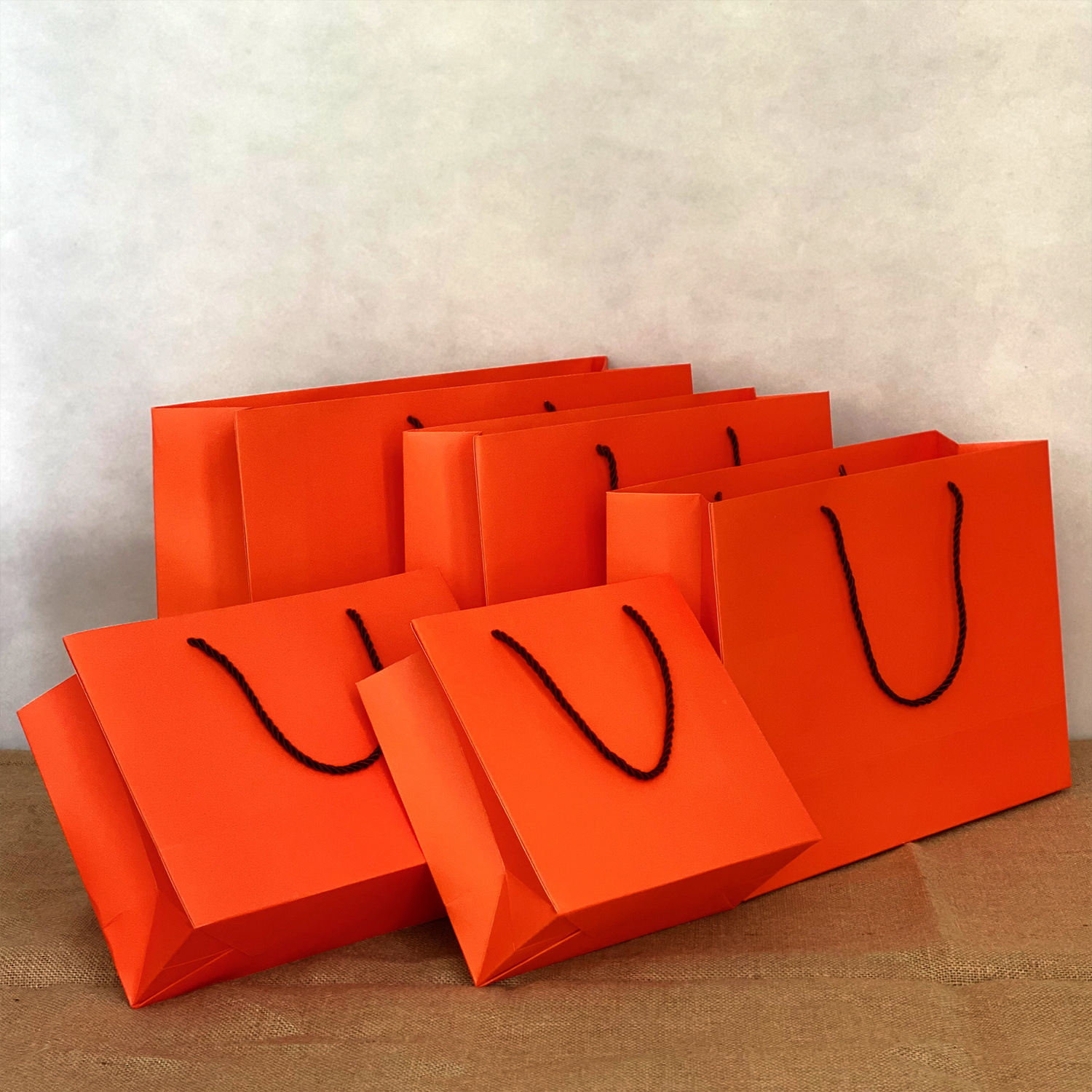 Orange gift bag gift box tote bag paper bag wholesale clothing store packaging bag shopping bag printed logo